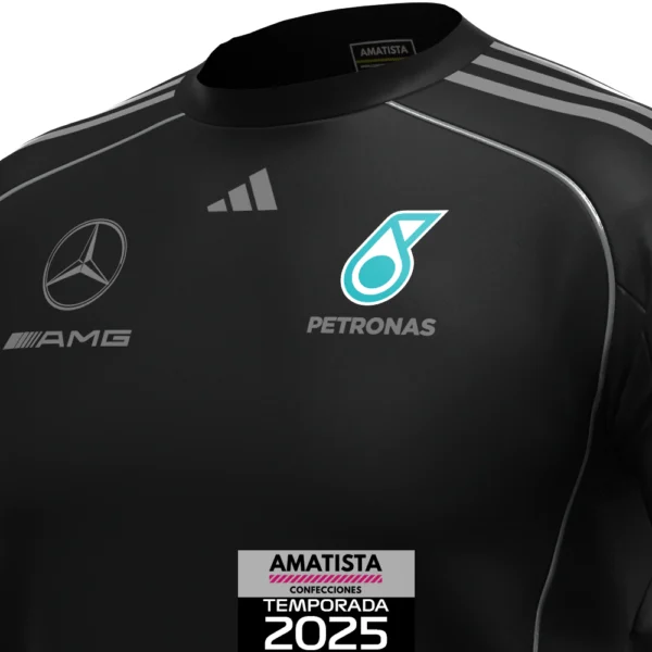 Polera Mercedes 2025 Mechanics Tee Black - Negra (Logos reflectantes) - Imagen 7